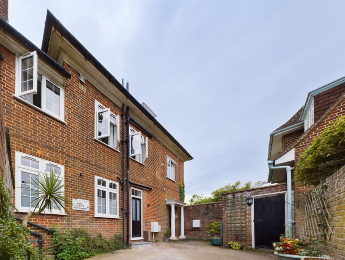 Dixwell Road, Folkestone