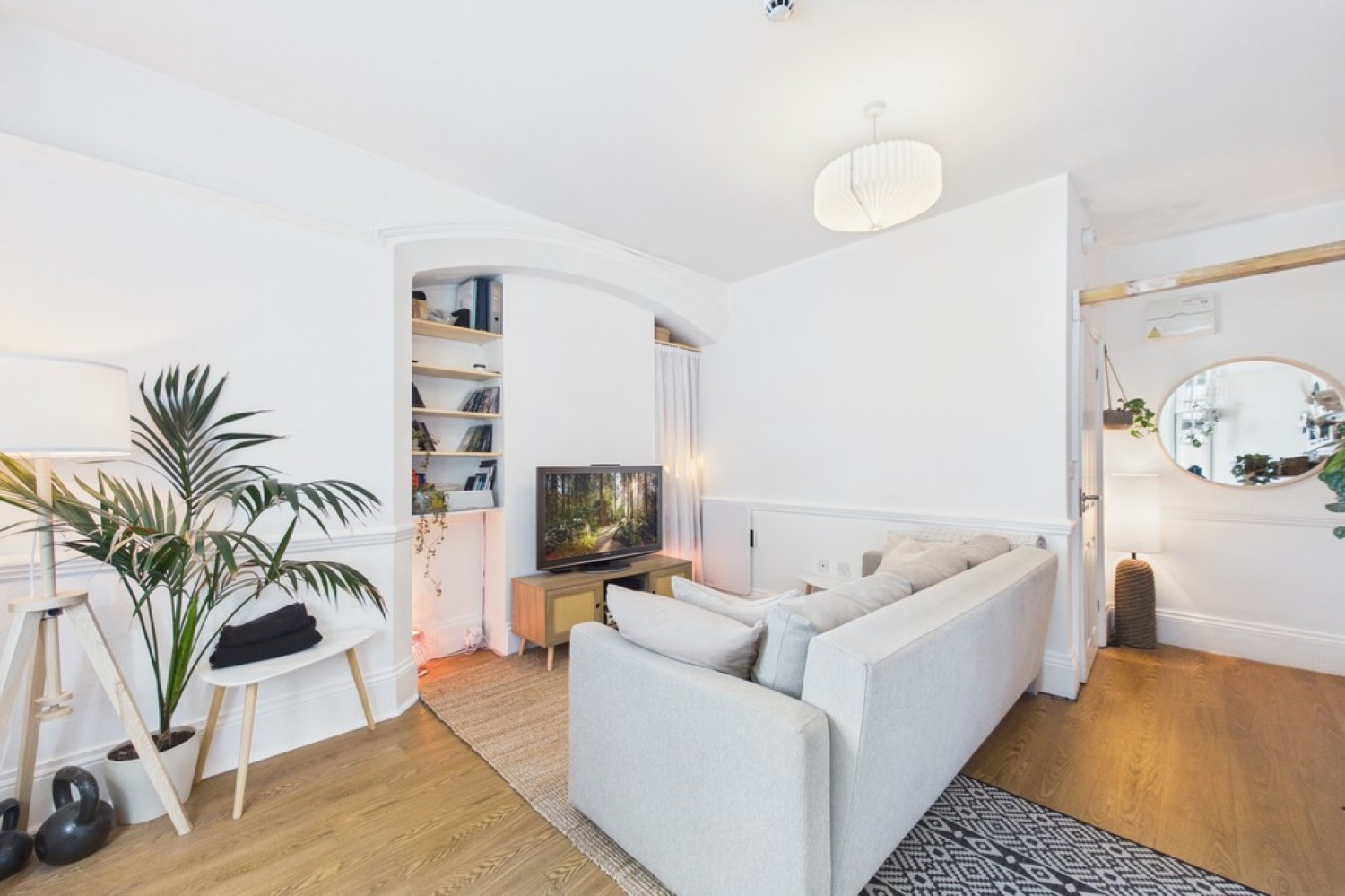 0 bedroom Flat for Letting Maison Dieu Road, Dover