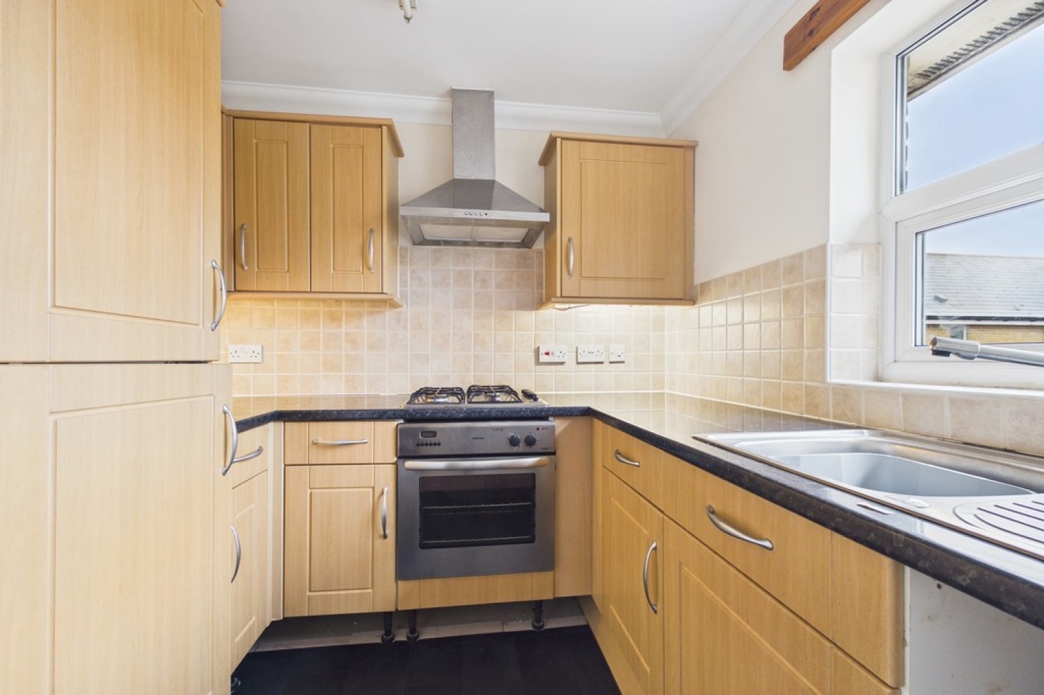 1 bedroom Flat for Letting Sandown Place, Deal