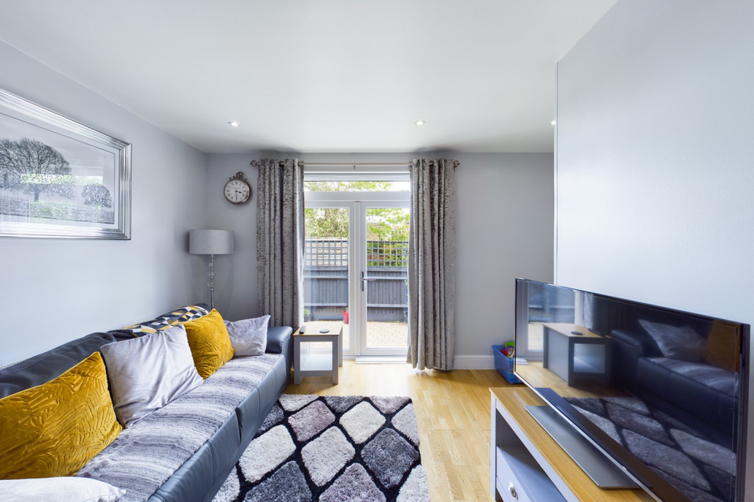 2 bedroom Flat for Sale Cherry Garden Avenue, Folkestone, Kent