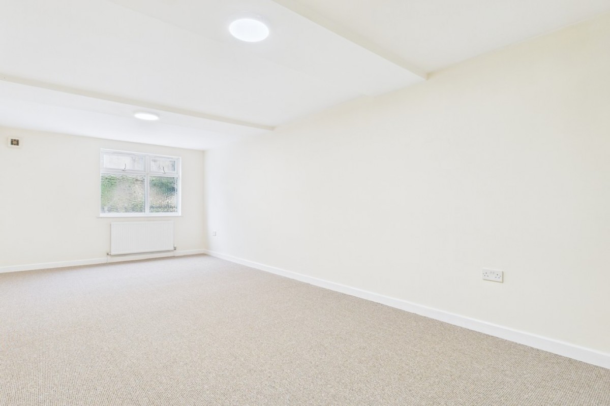 Manor Court, 78 Tontine Street