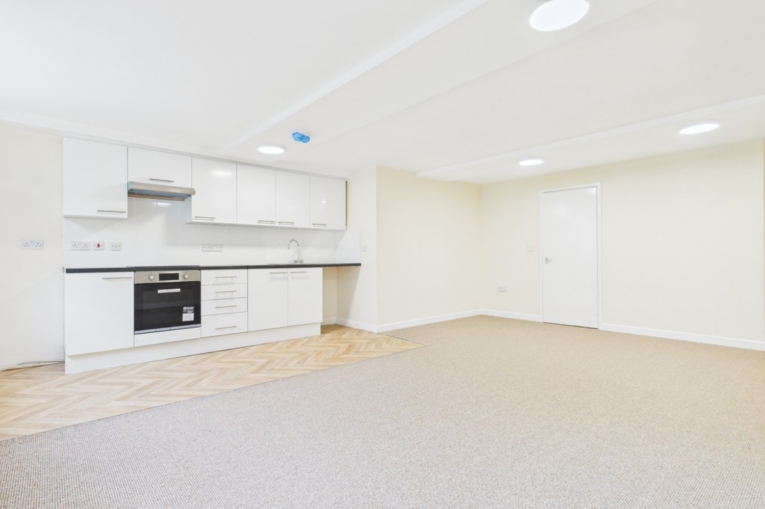 Manor Court, 78 Tontine Street