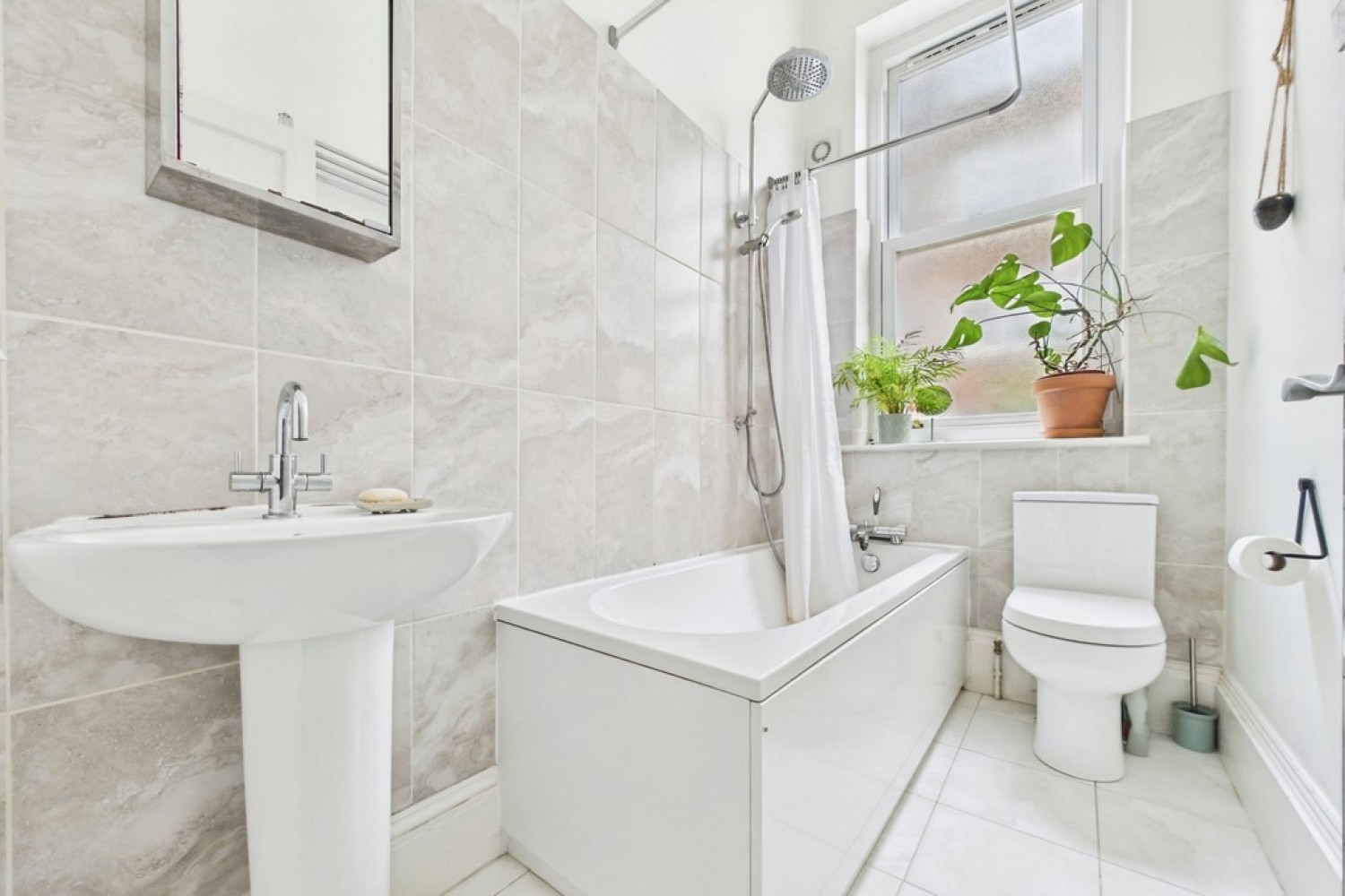 1 bedroom Flat for Sale Earls Avenue, Folkestone