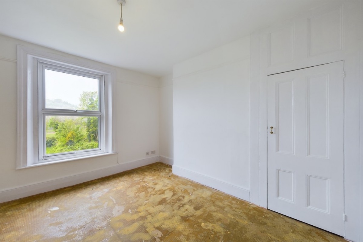 Flat 3, 6 Maison Dieu Road