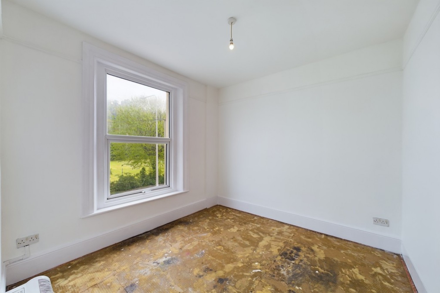 Flat 3, 6 Maison Dieu Road