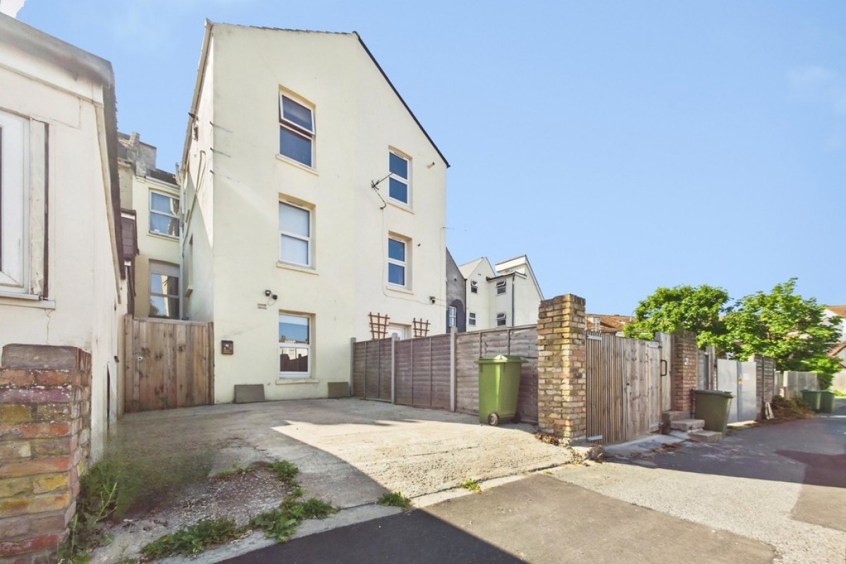 Risborough Lane, Folkestone