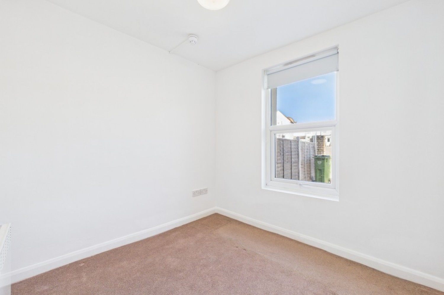 1 bedroom Flat for Letting Risborough Lane, Folkestone