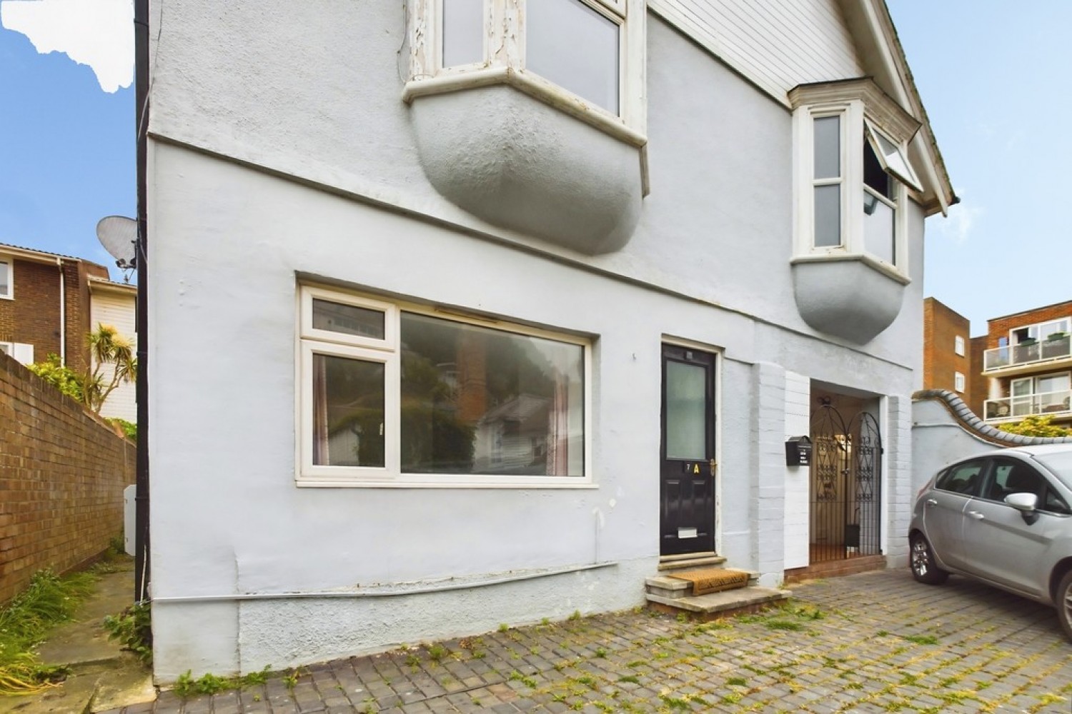 2 bedroom Flat for Letting The Riviera, Sandgate