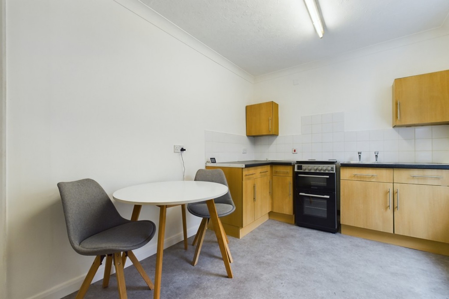 2 bedroom Flat for Letting The Riviera, Sandgate
