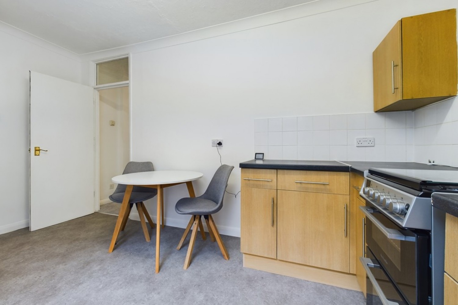2 bedroom Flat for Letting The Riviera, Sandgate