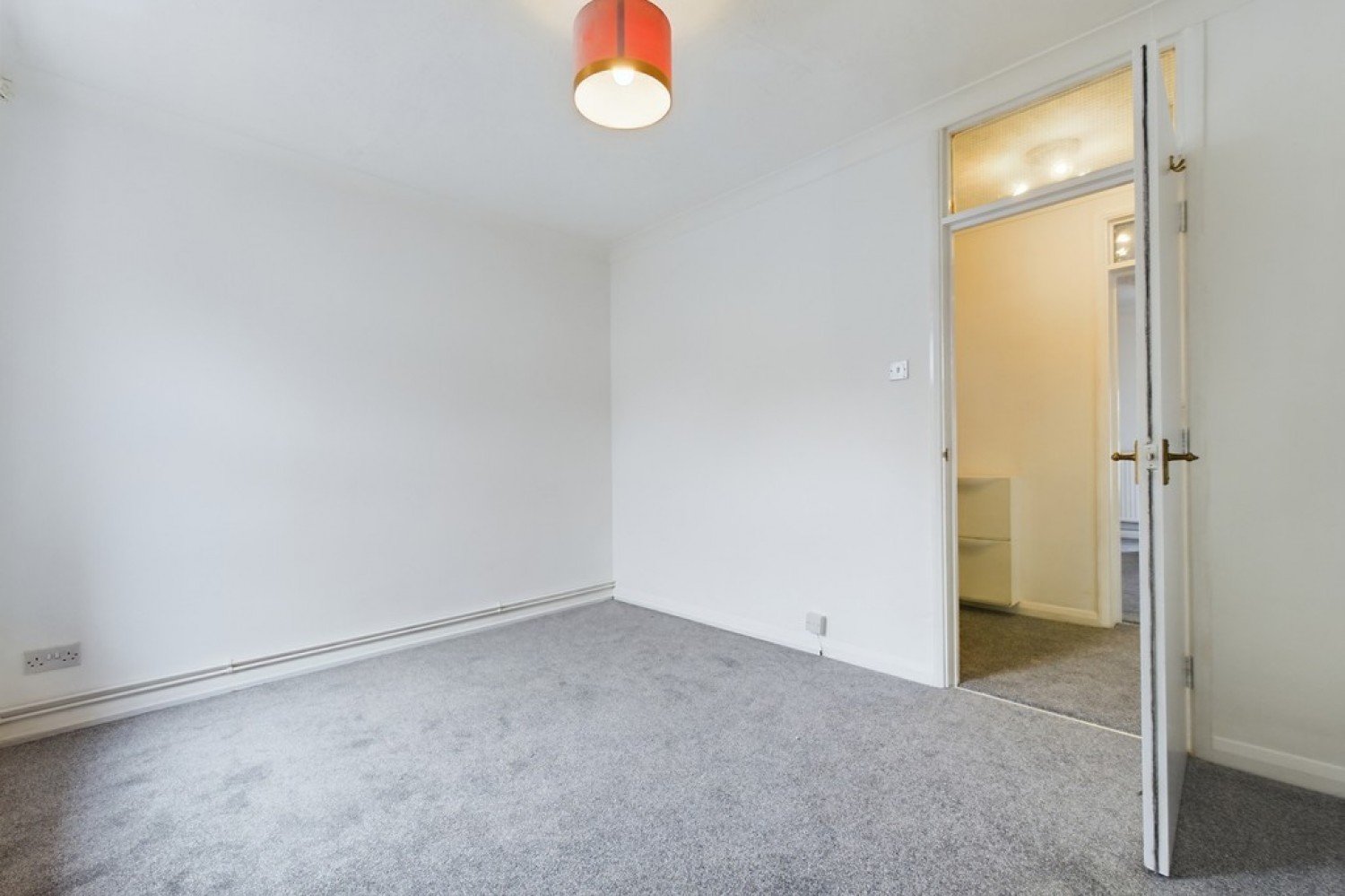 2 bedroom Flat for Letting The Riviera, Sandgate
