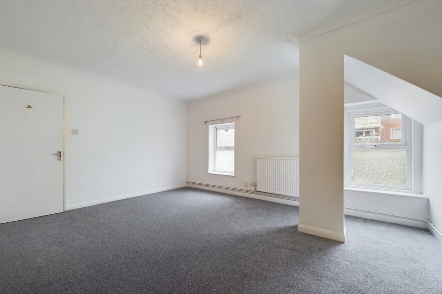 2 bedroom Flat for Letting The Riviera, Sandgate