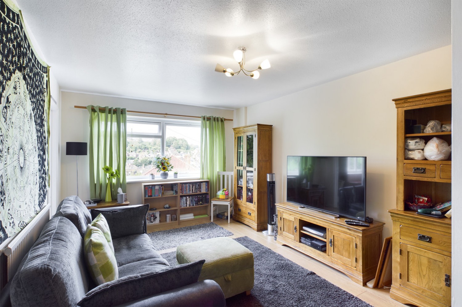 Chalkwell Court, Eaves Road