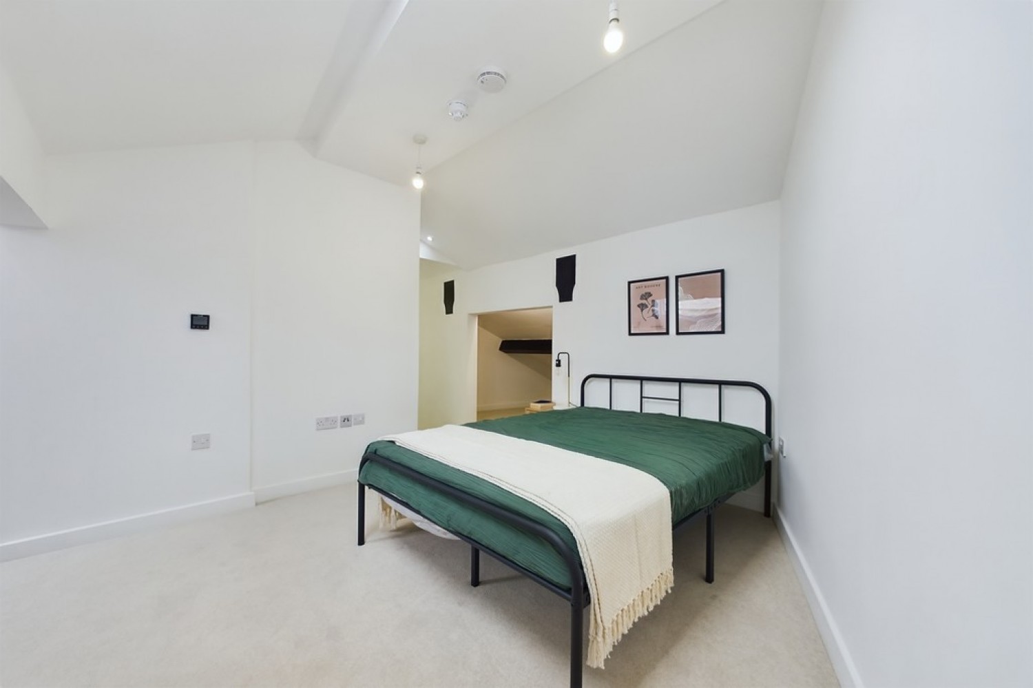 1 bedroom Flat for Letting Sandgate Road, Folkestone