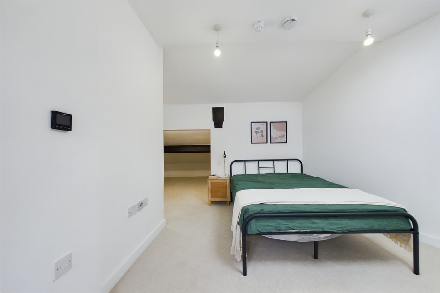 1 bedroom Flat for Letting Sandgate Road, Folkestone