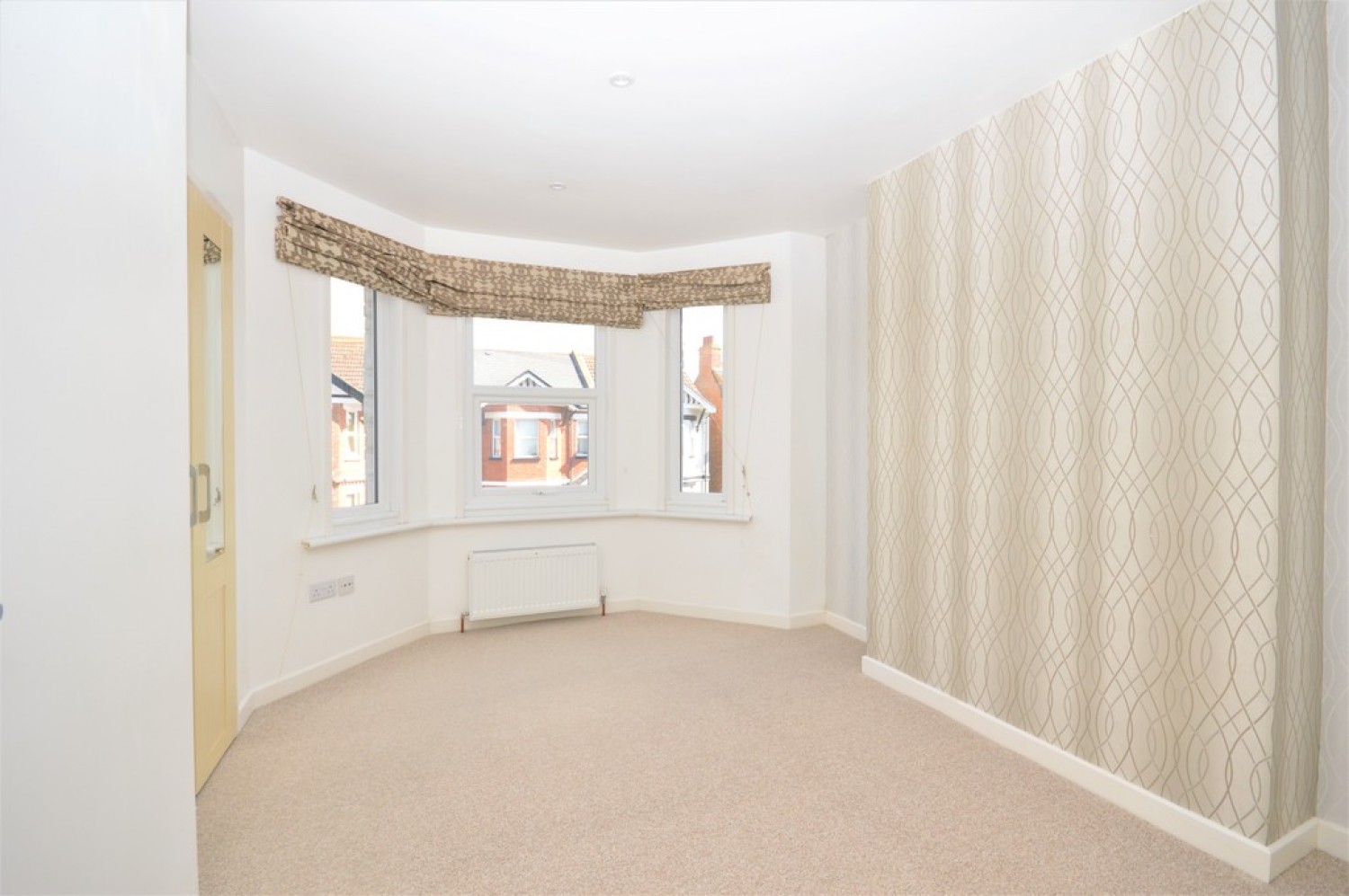 3 bedroom House for Letting Morehall Avenue, Cheriton, Folkestone