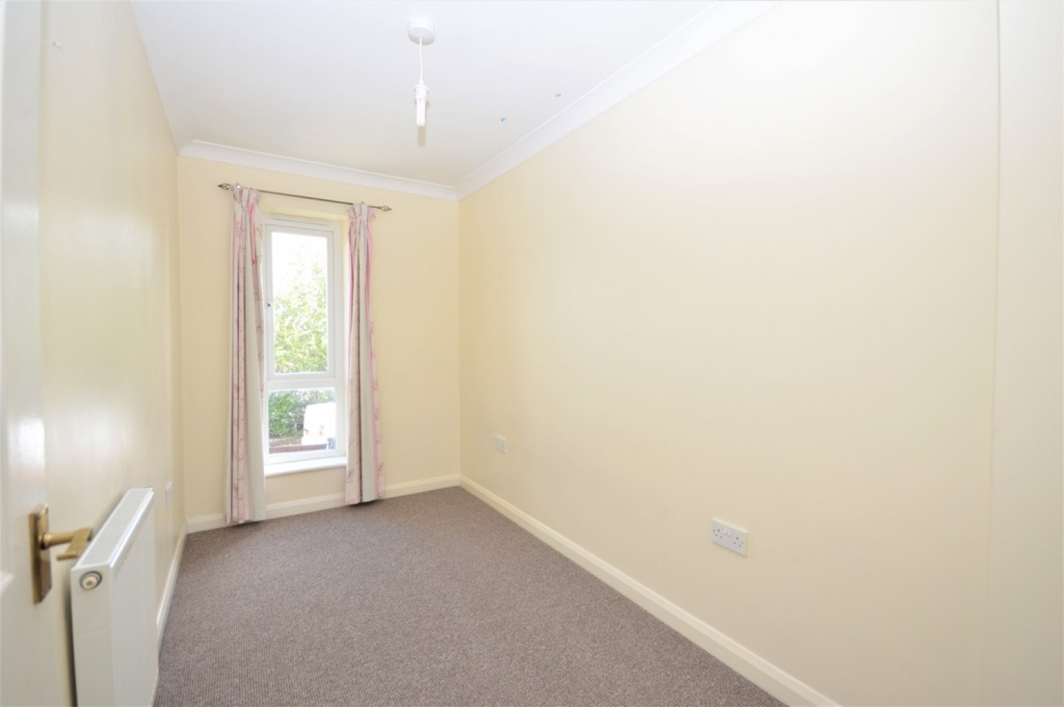 3 bedroom House for Letting Weymouth Road, Folkestone