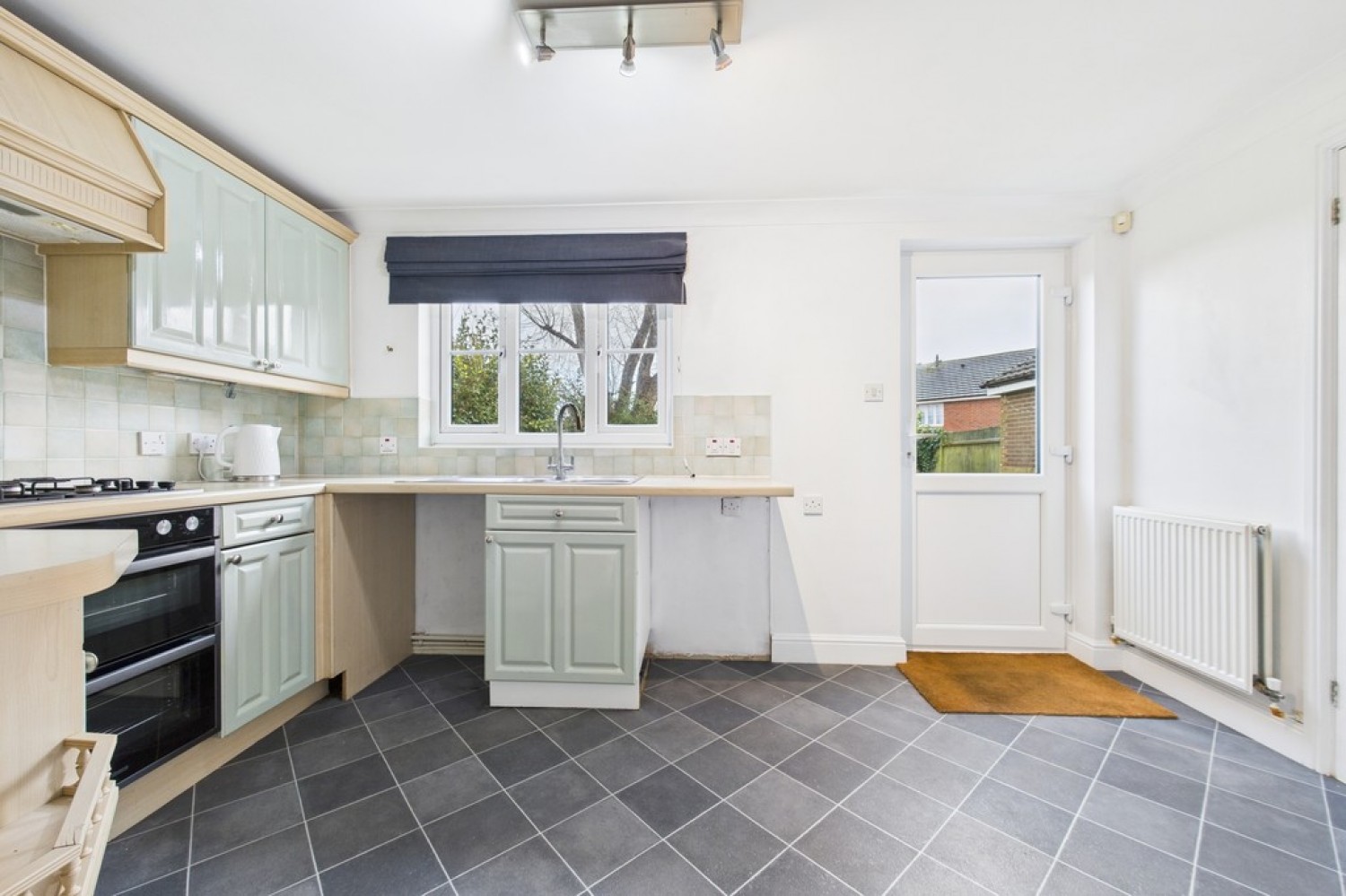 3 bedroom House for Letting Kettle Drive, Hawkinge, Folkestone