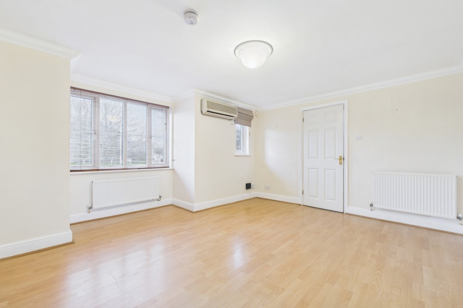 3 bedroom House for Letting Kettle Drive, Hawkinge, Folkestone