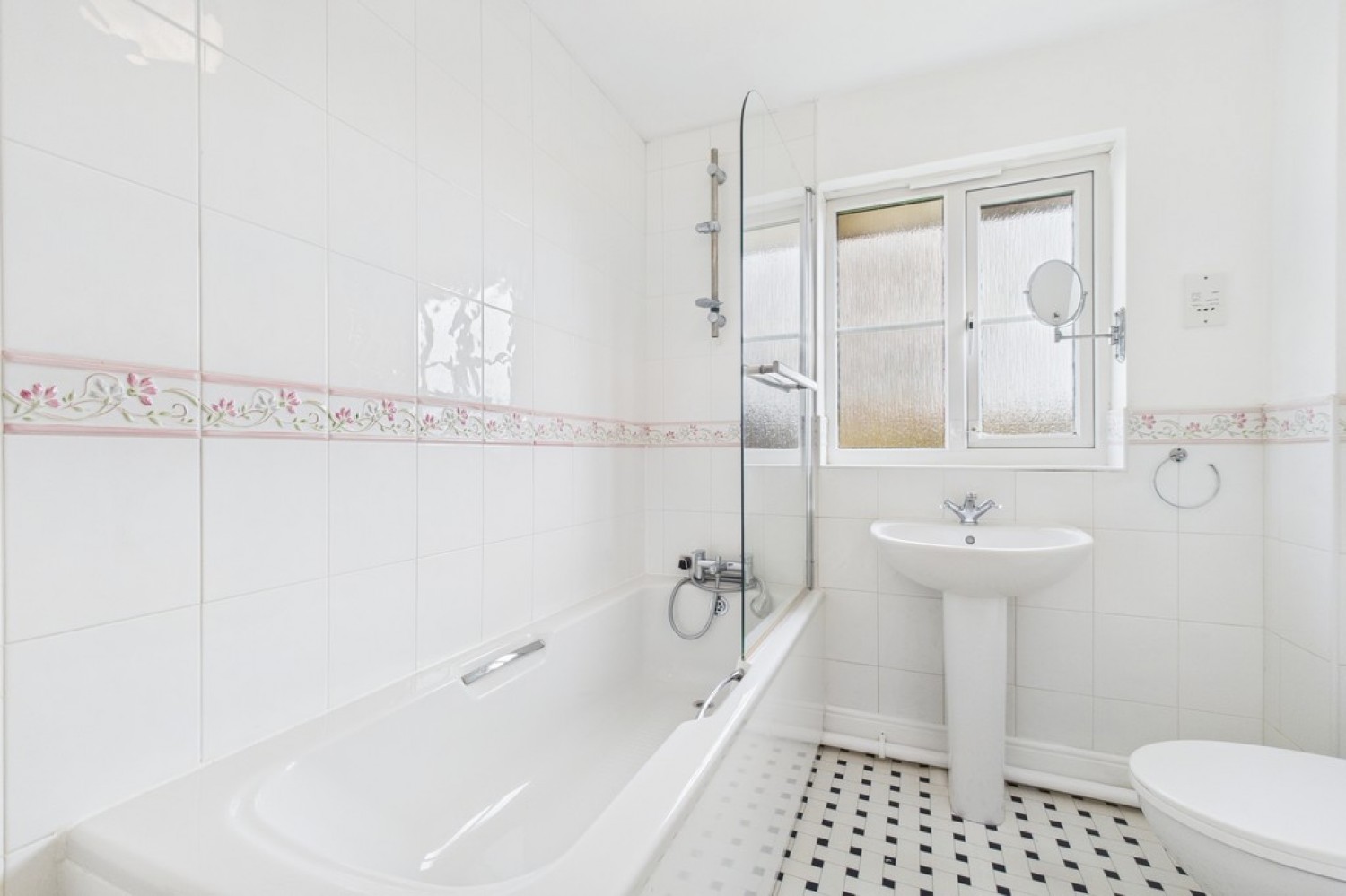 3 bedroom House for Letting Kettle Drive, Hawkinge, Folkestone