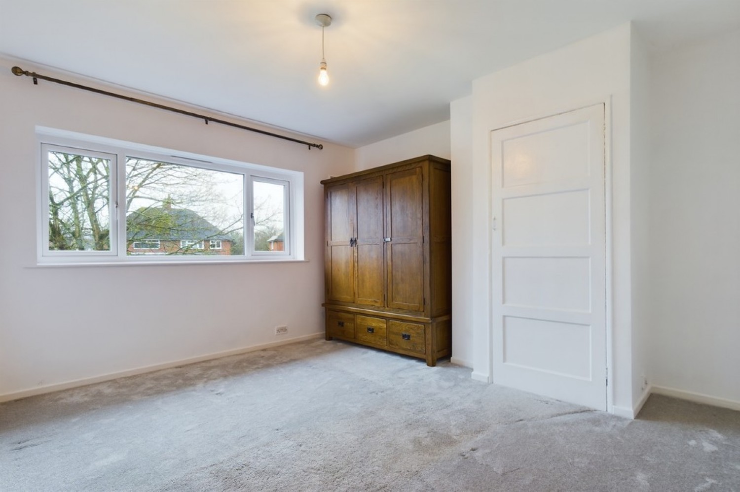 Canada Close, Cheriton