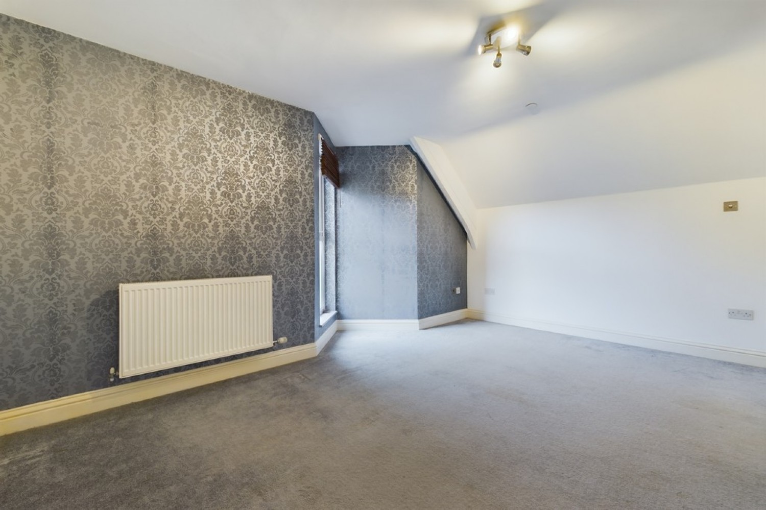 1 bedroom Flat for Letting High Street, Dover