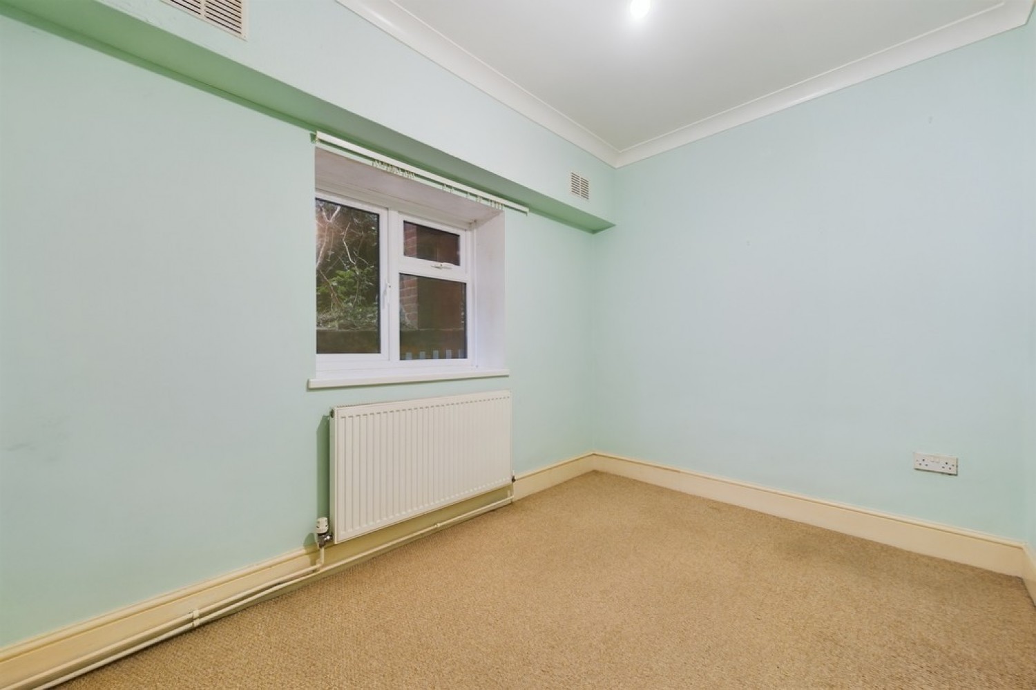 3 bedroom Flat for Sale Shorncliffe Road, Folkestone
