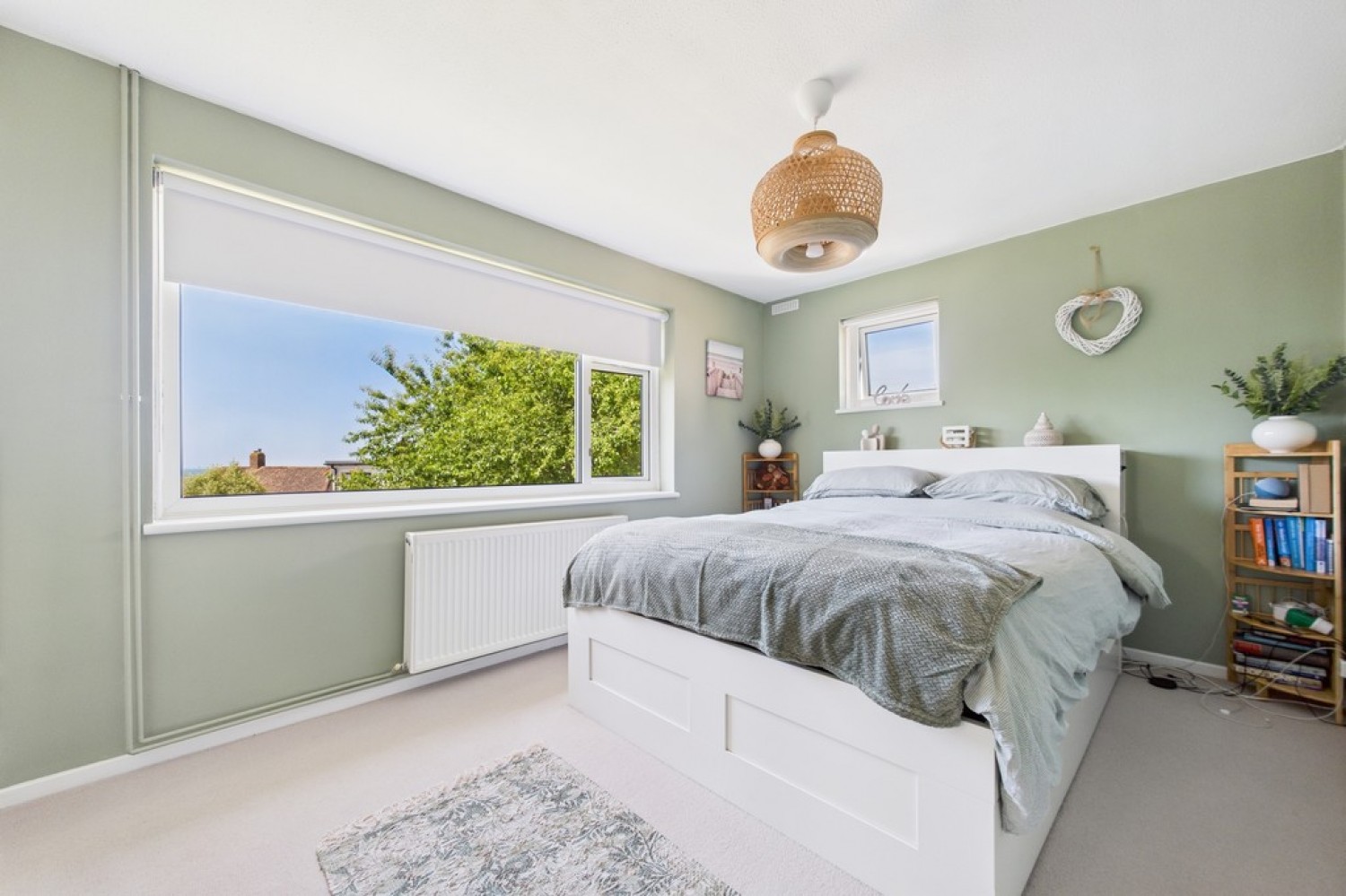 2 bedroom Bungalow for Sale Dover Road, Folkestone