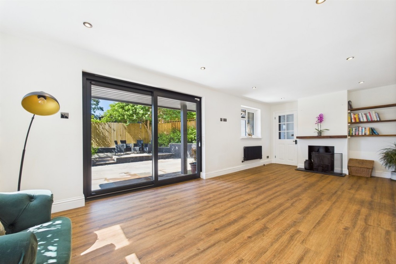 West Lawn Gardens, Sandgate