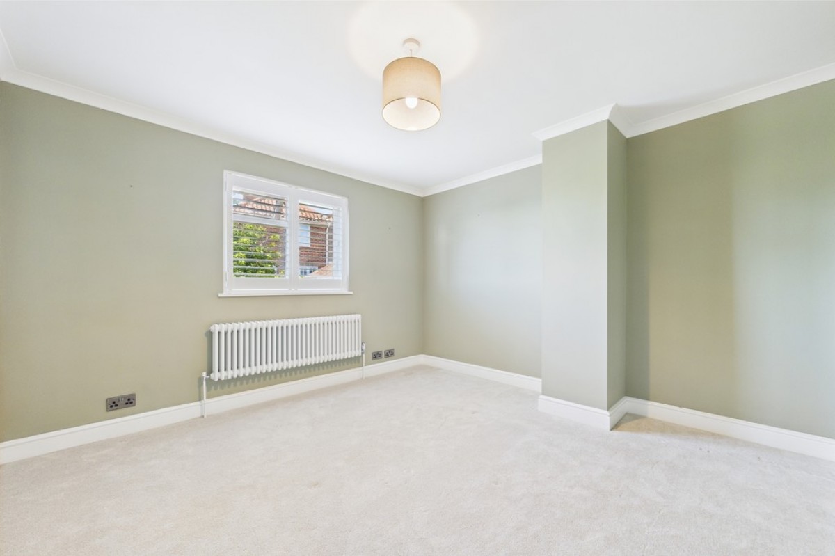 West Lawn Gardens, Sandgate