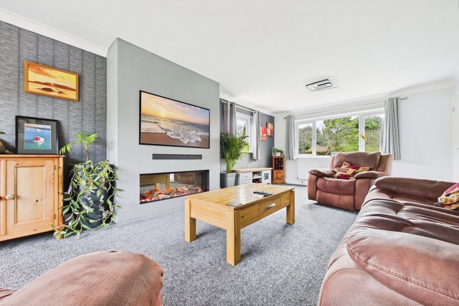 4 bedroom House in Pelham Gardens, Folkestone