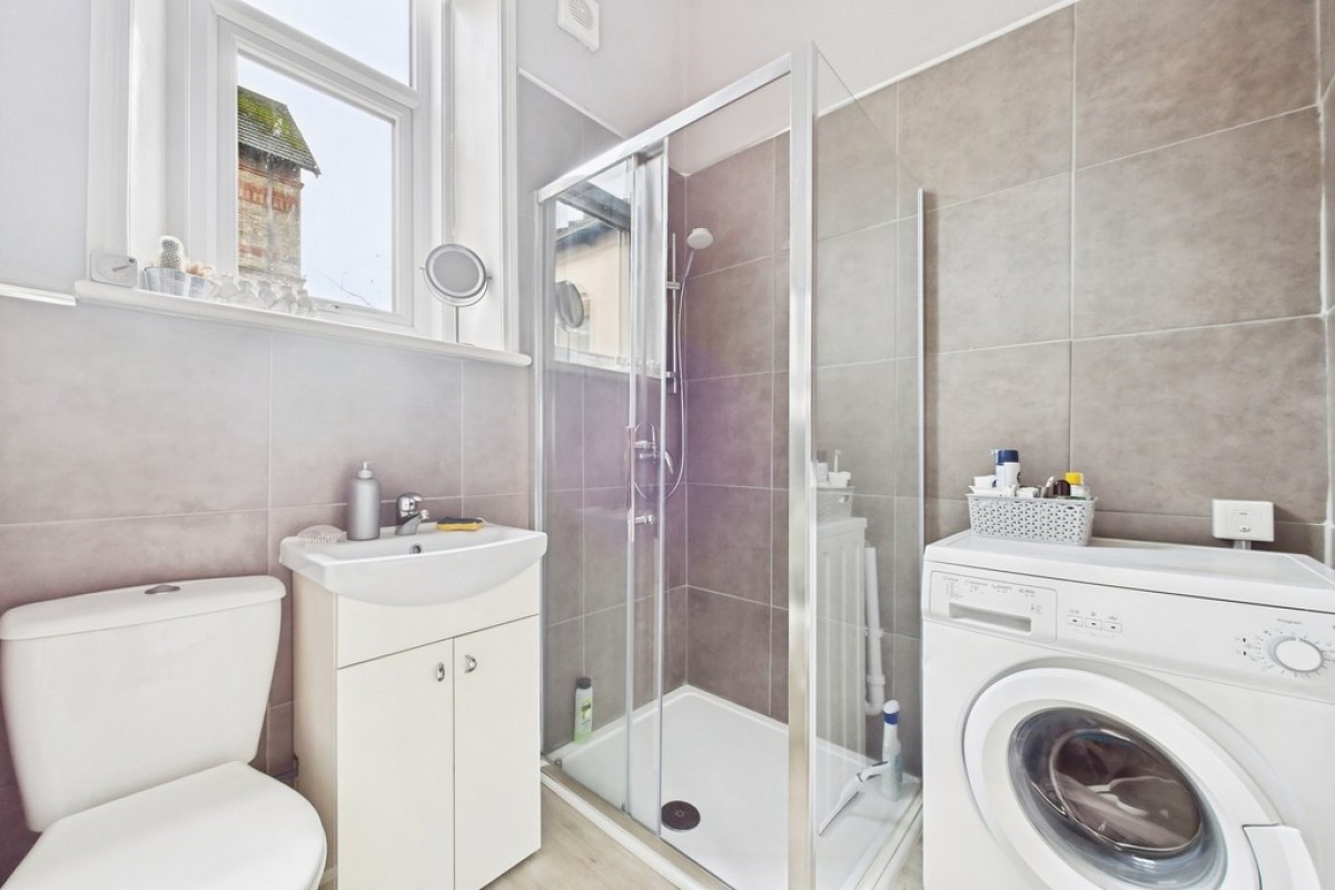 Earls Avenue, Folkestone