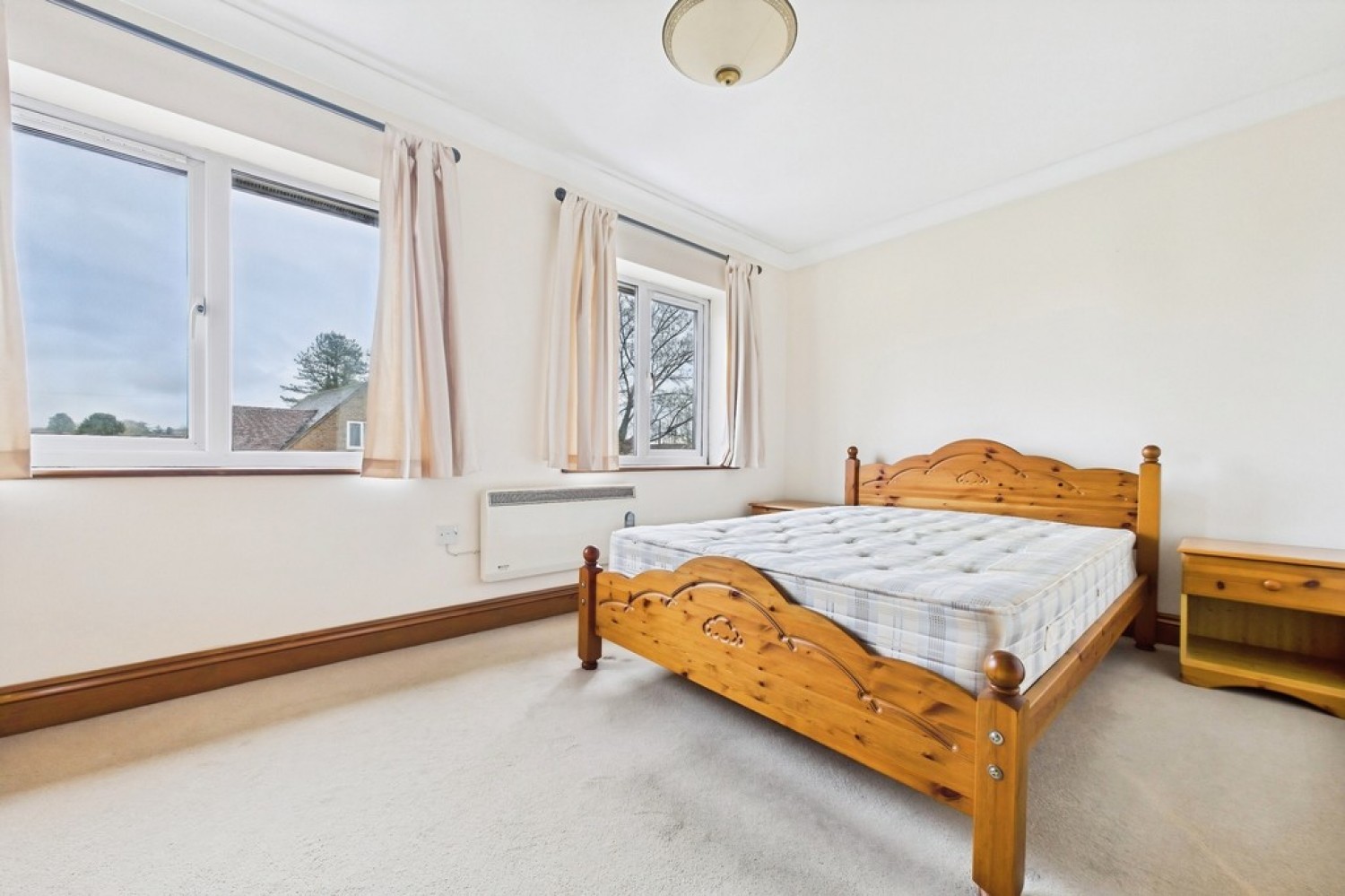 2 bedroom House in Main Road, Sellindge