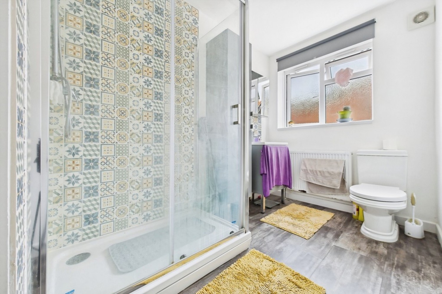 3 bedroom Flat for Sale Sandgate Road, Folkestone