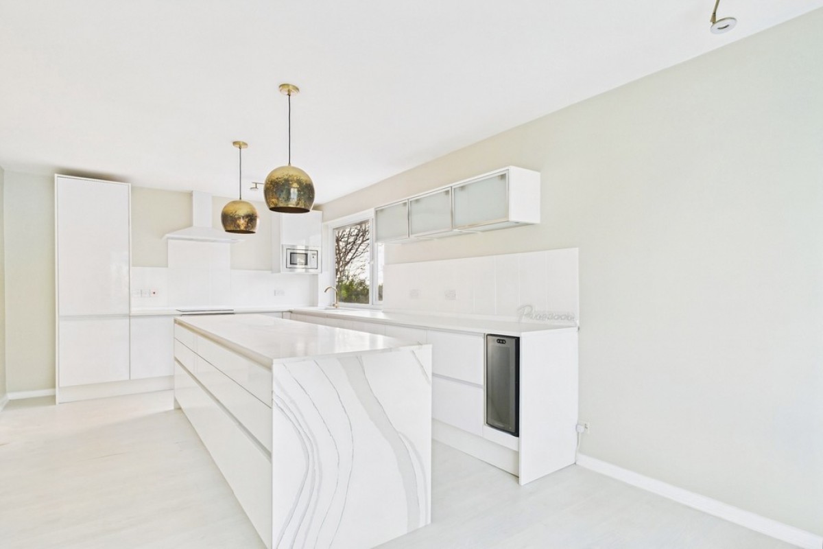 Old Dover Road, Capel Le Ferne