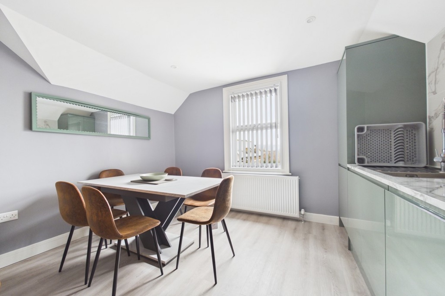 3 bedroom Flat for Letting Cheriton Road, Folkestone