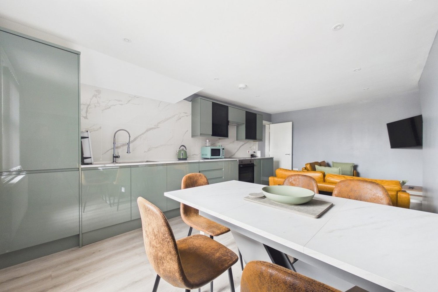 3 bedroom Flat for Letting Cheriton Road, Folkestone