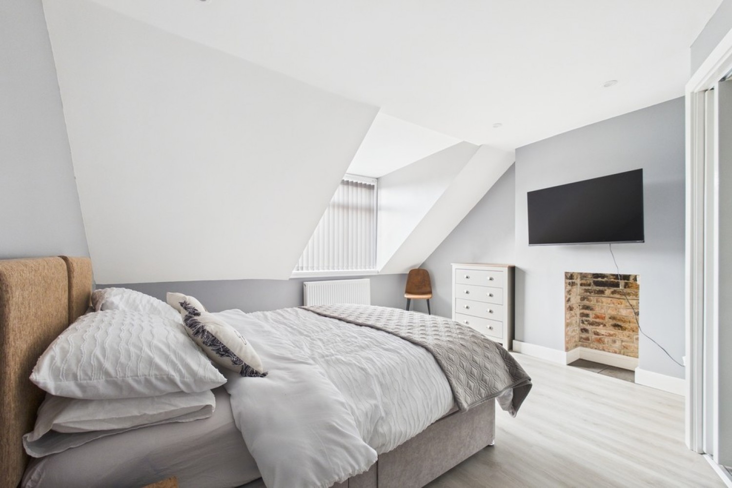 3 bedroom Flat for Letting Cheriton Road, Folkestone