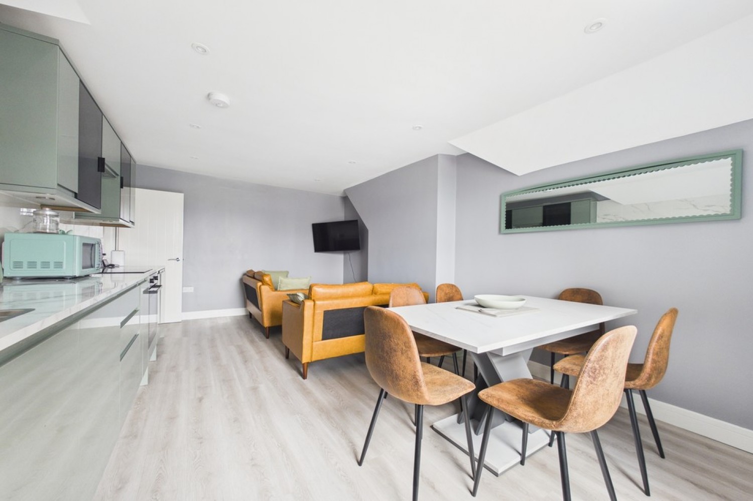 3 bedroom Flat for Letting Cheriton Road, Folkestone