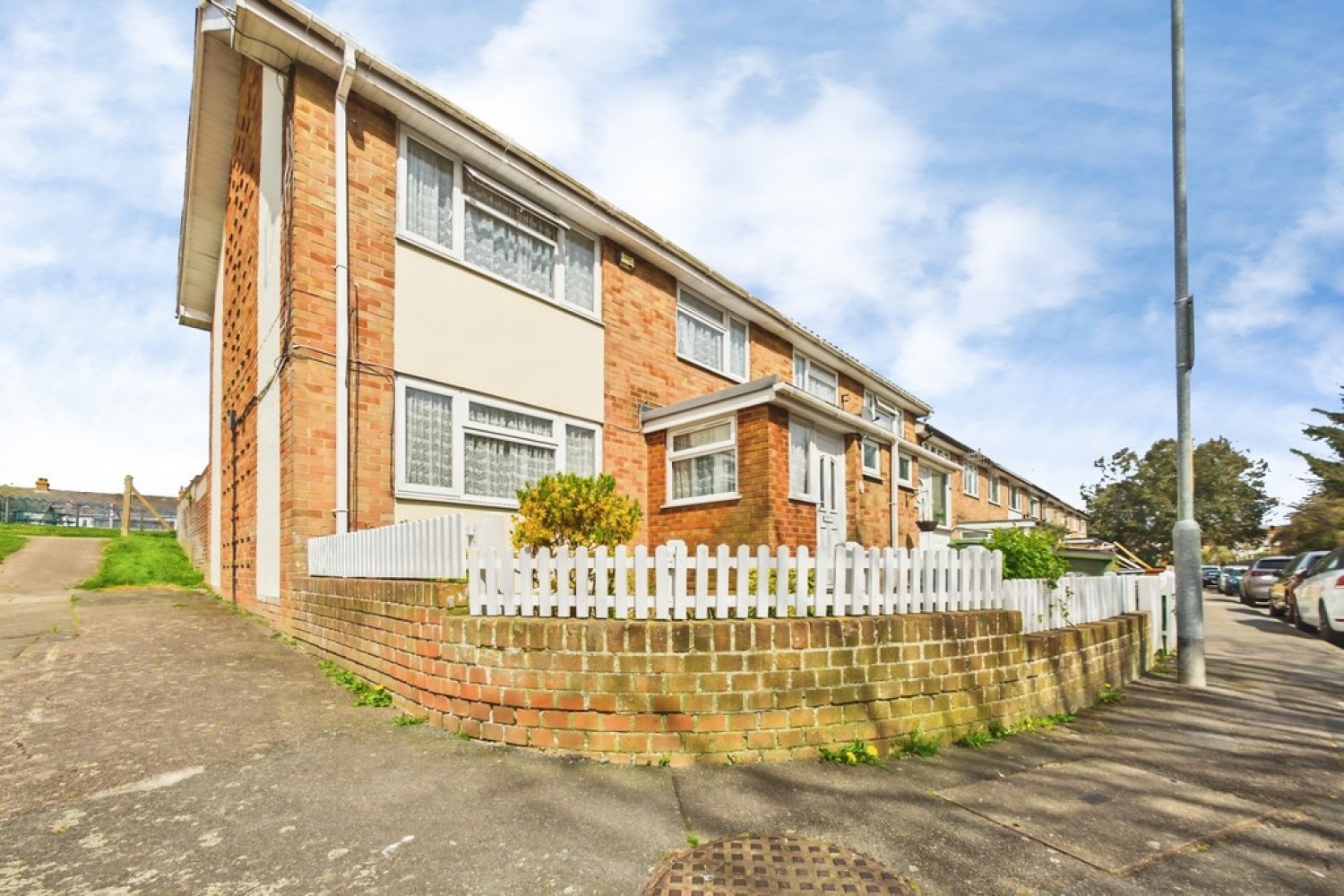 3 bedroom House for Sale Eastfields, Folkestone