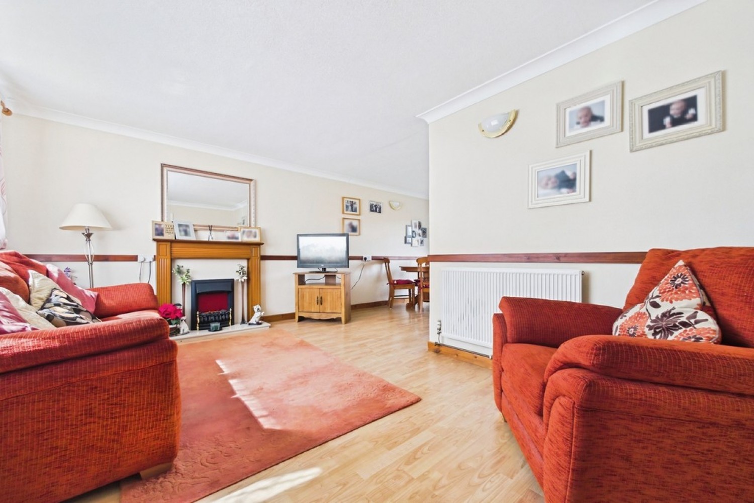 3 bedroom House for Sale Eastfields, Folkestone