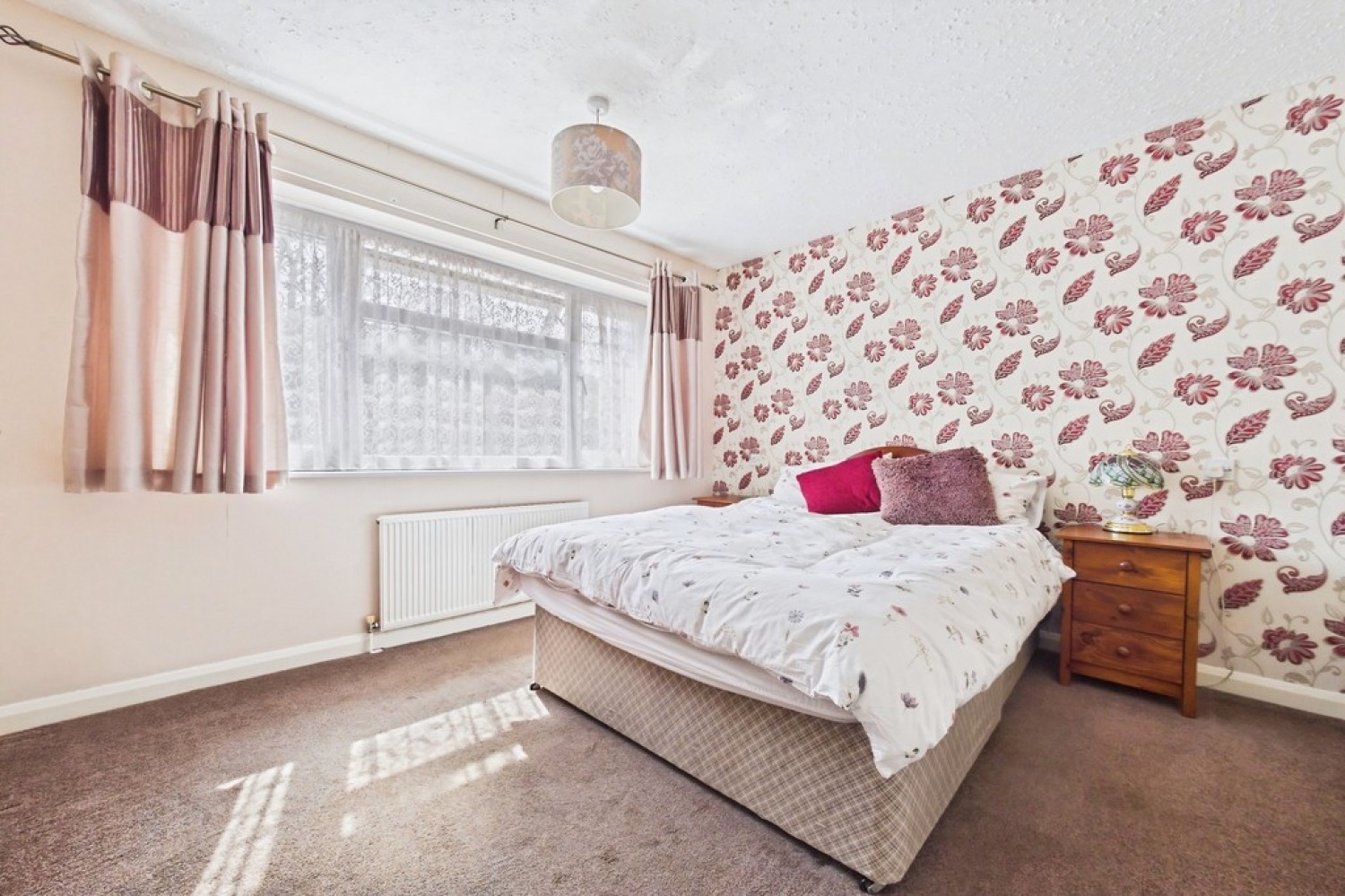 3 bedroom House for Sale Eastfields, Folkestone