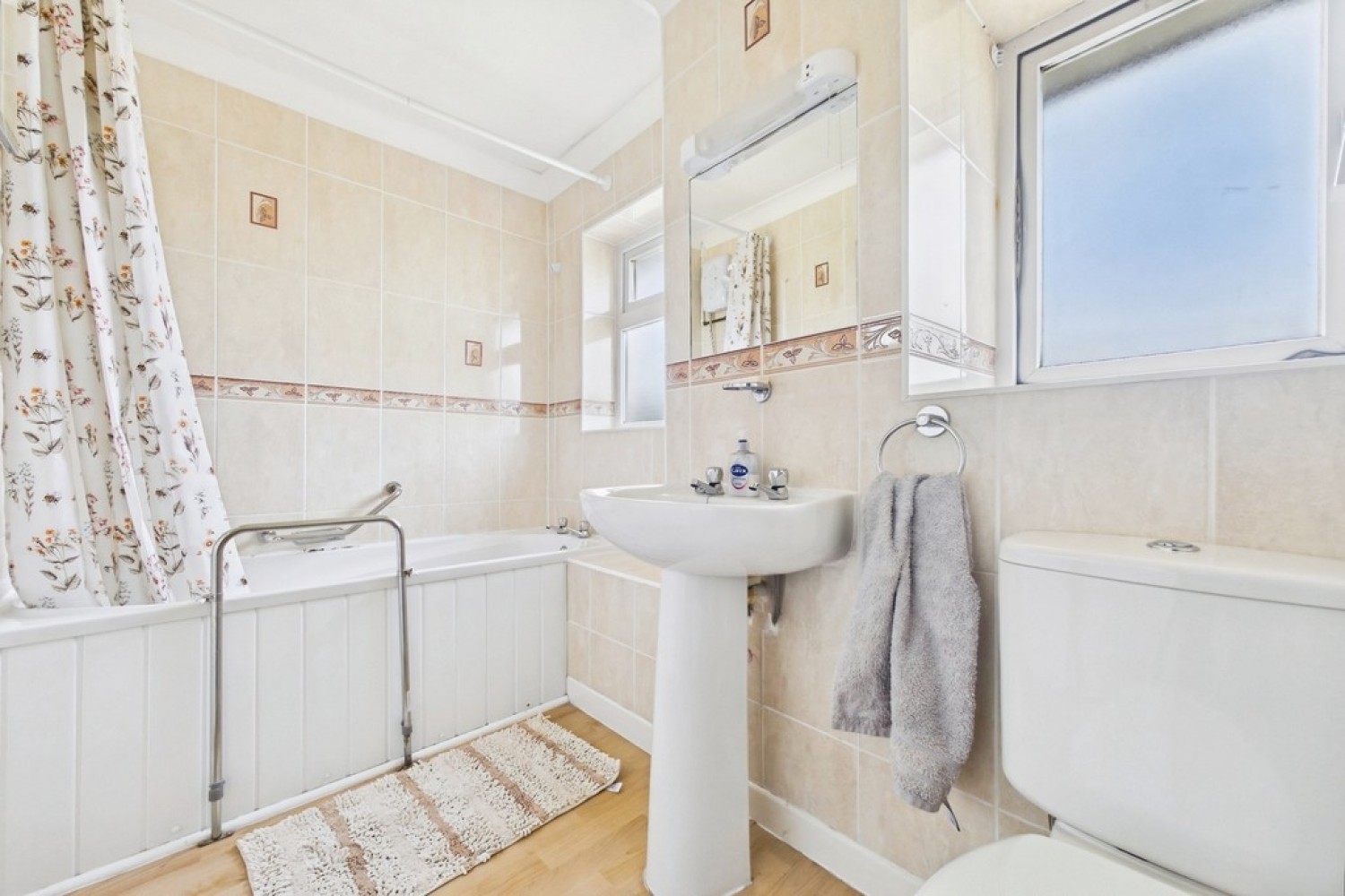 3 bedroom House for Sale Eastfields, Folkestone