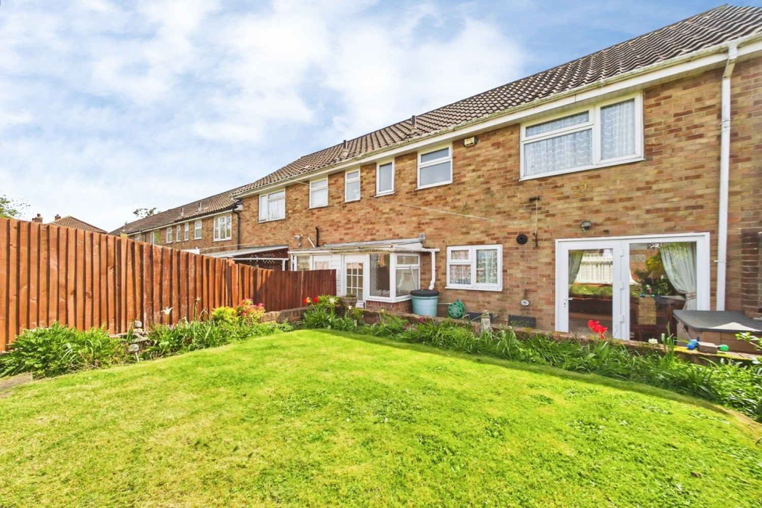 3 bedroom House for Sale Eastfields, Folkestone