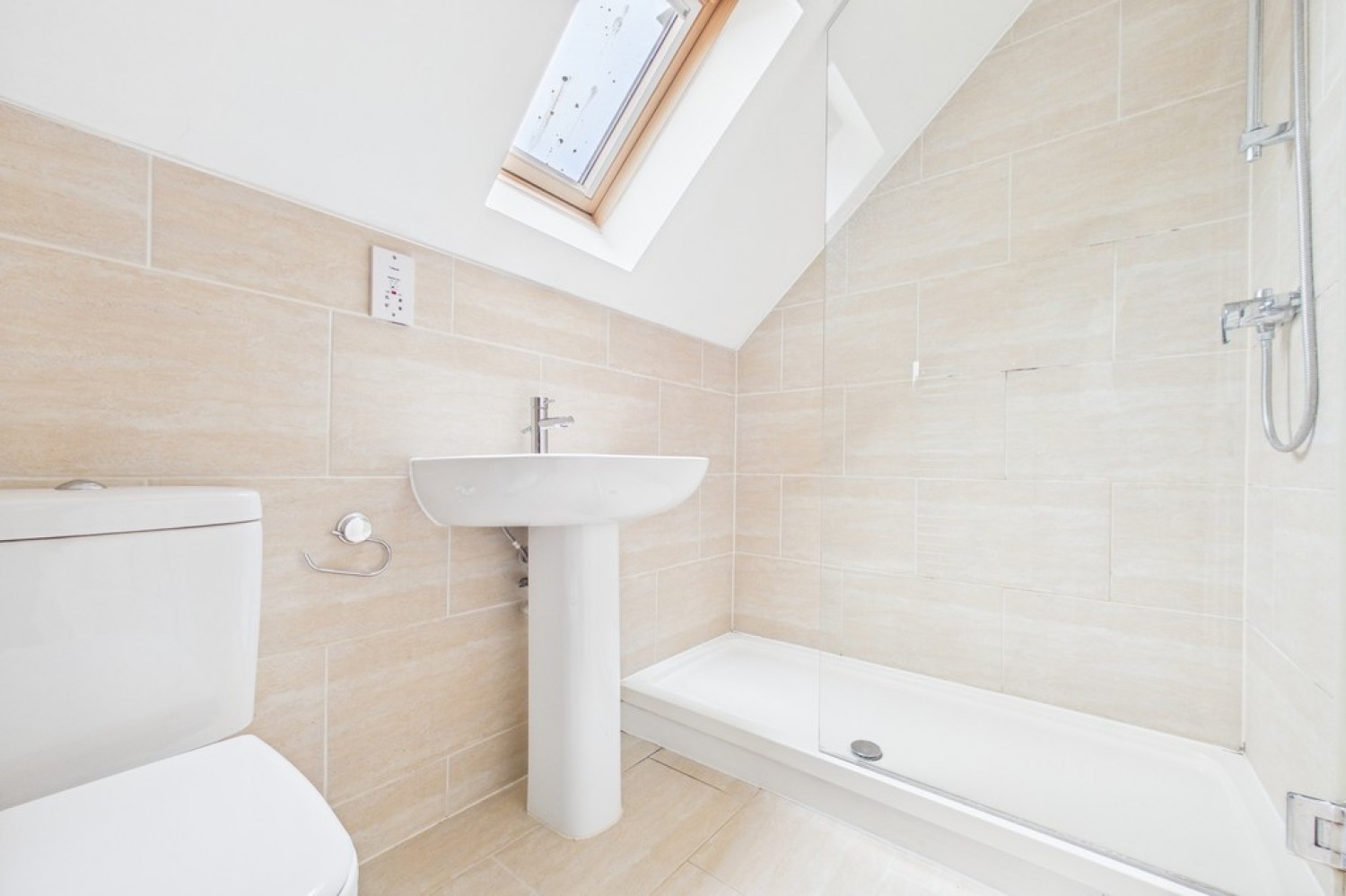 2 bedroom Flat for Letting Cherry Garden Avenue, Folkestone