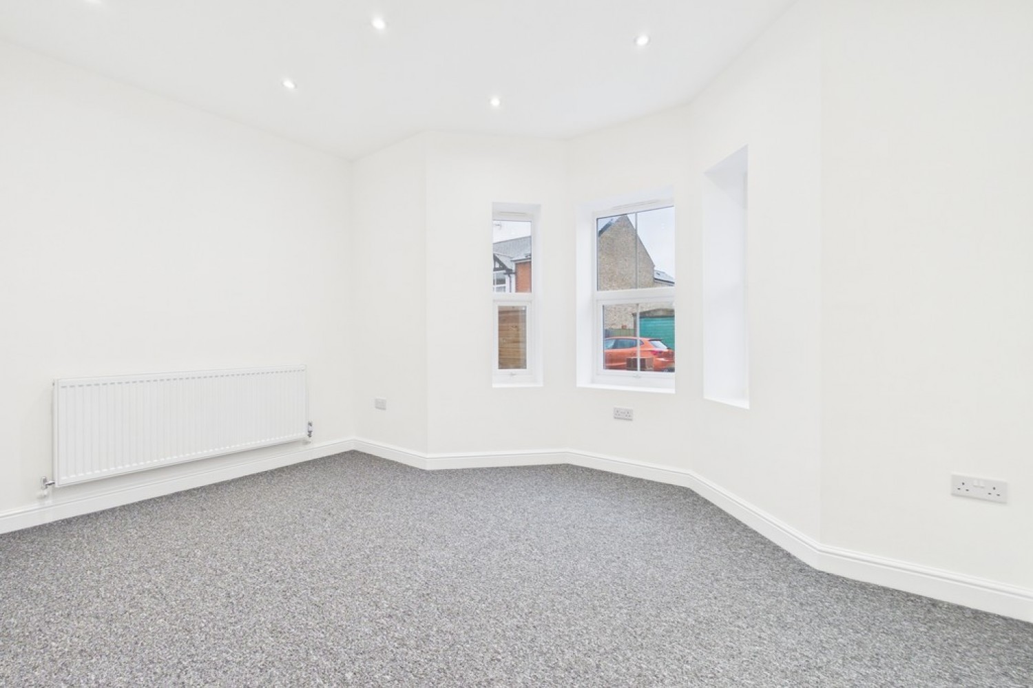 2 bedroom Flat for Letting Frampton Road, Hythe