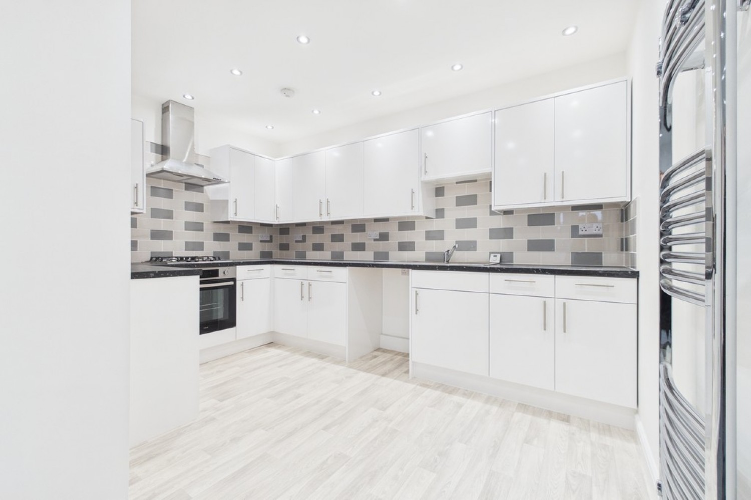 2 bedroom Flat for Letting Frampton Road, Hythe