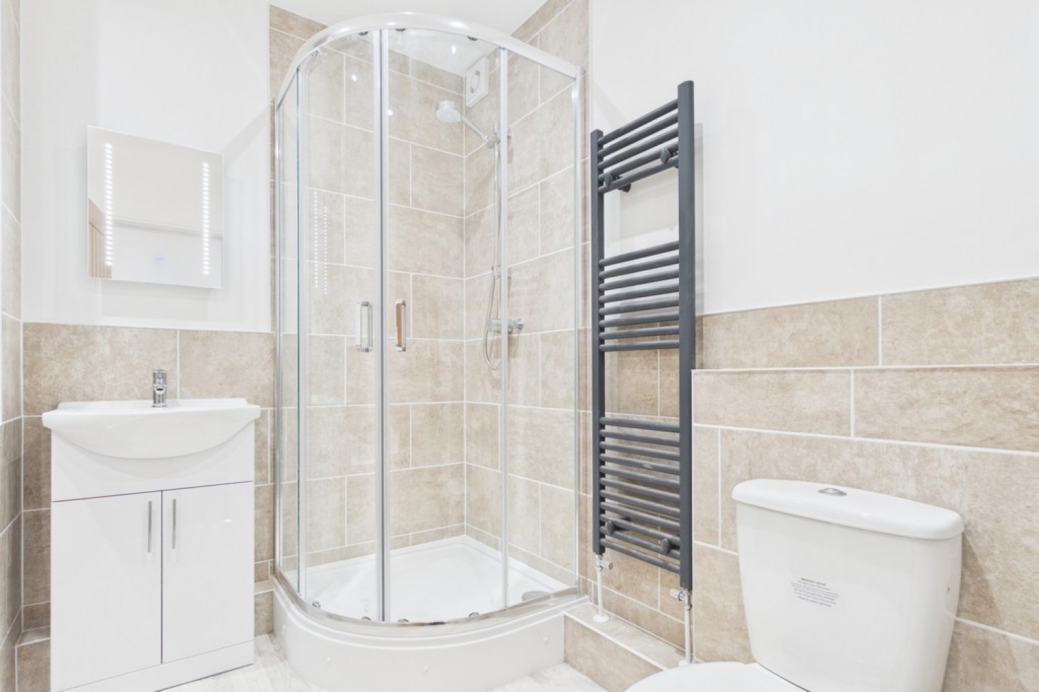 2 bedroom Flat for Letting Frampton Road, Hythe