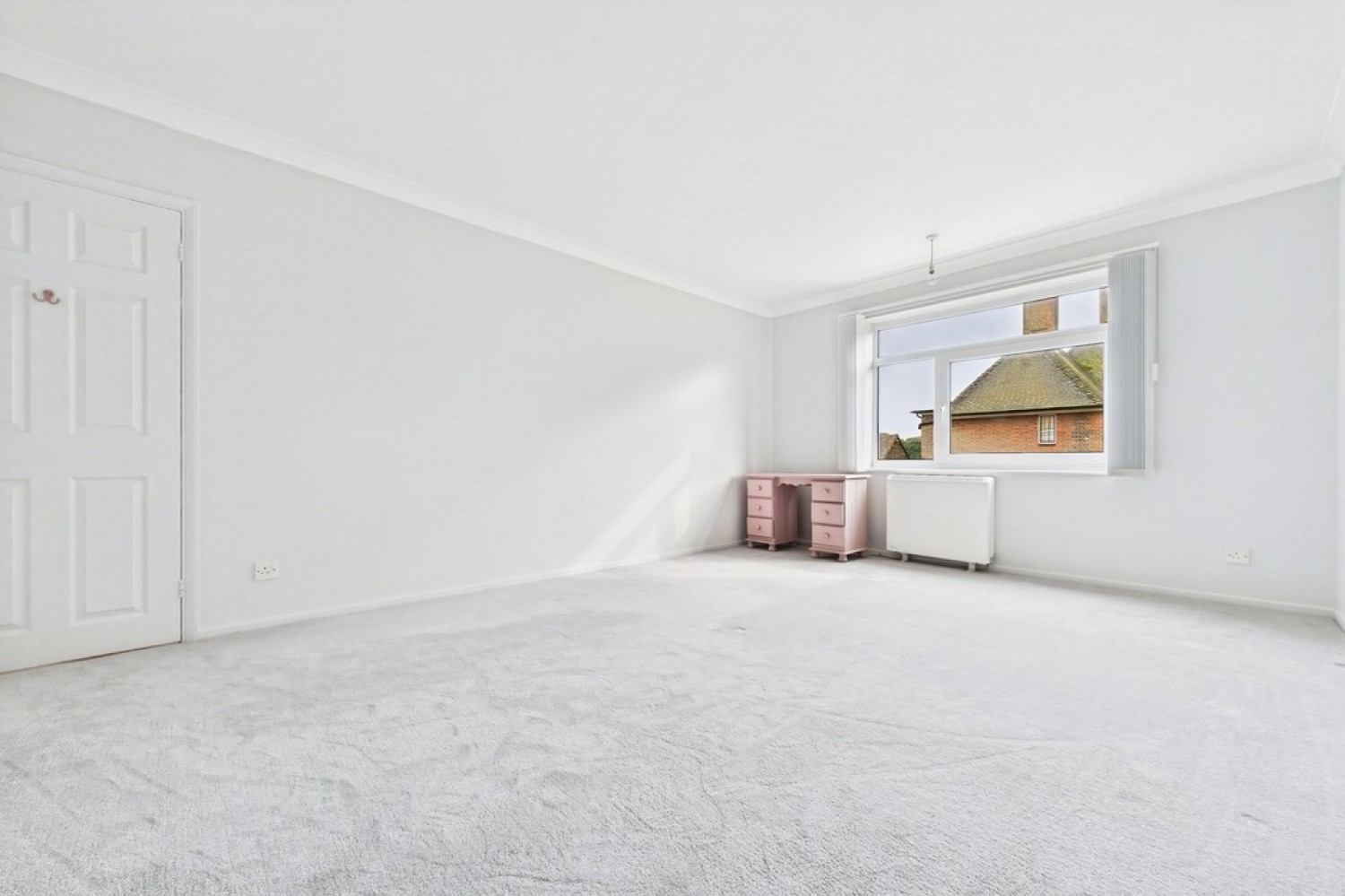 2 bedroom Flat for Sale Dixwell Road, Folkestone