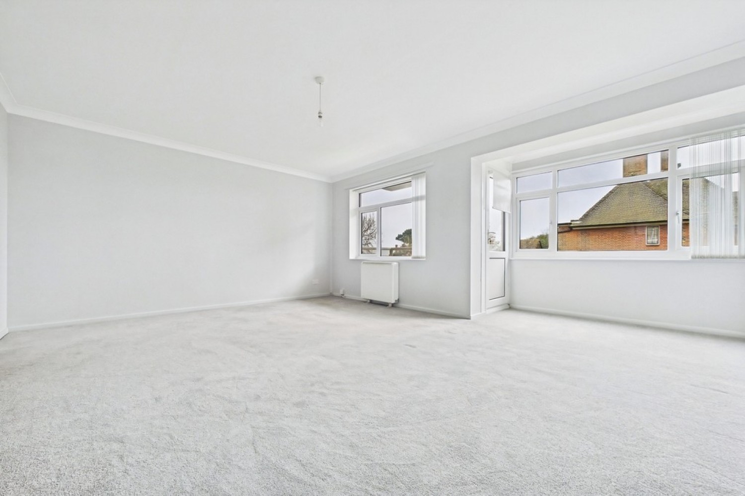 2 bedroom Flat for Sale Dixwell Road, Folkestone